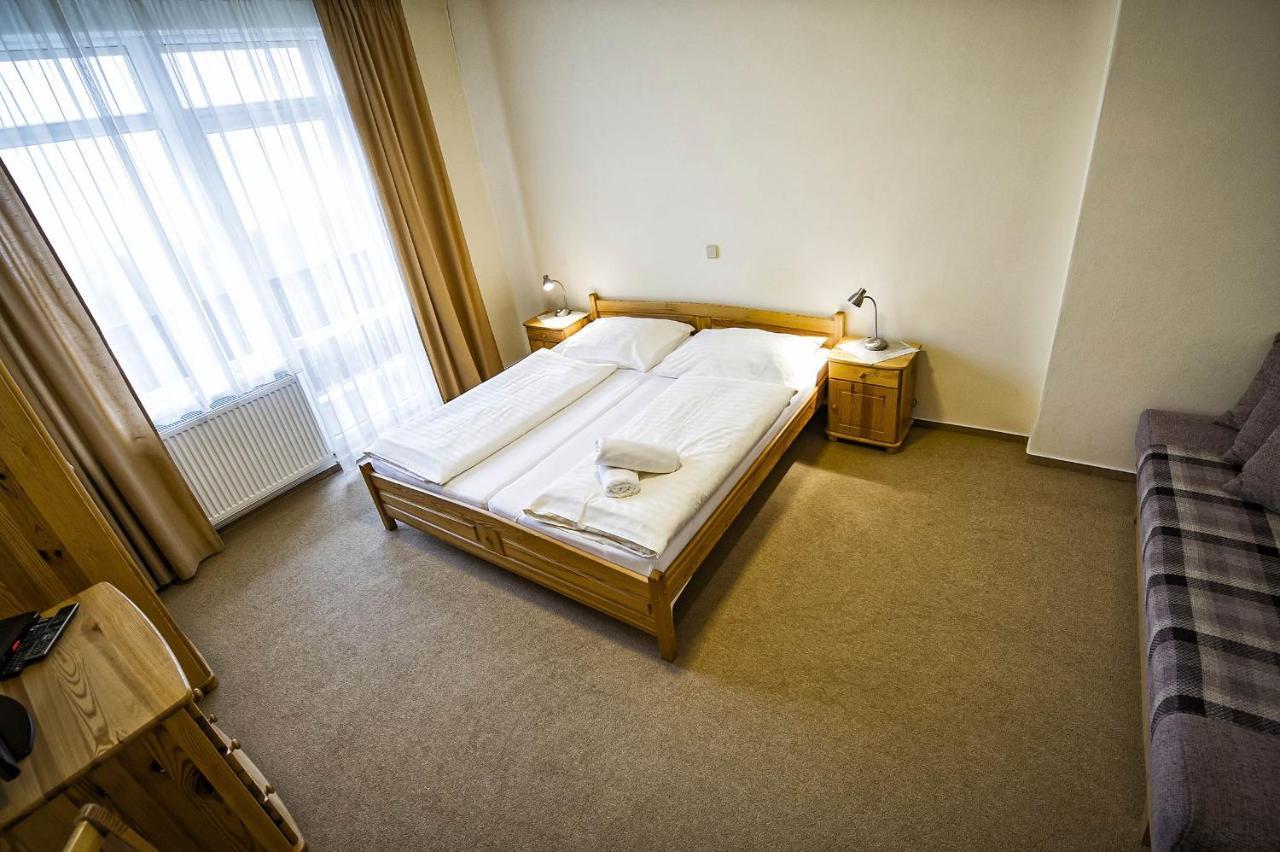 Privat Galfy Otel Vysoké Tatry Oda fotoğraf